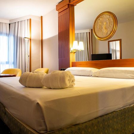 Hotel Los Bracos Logroño Dış mekan fotoğraf