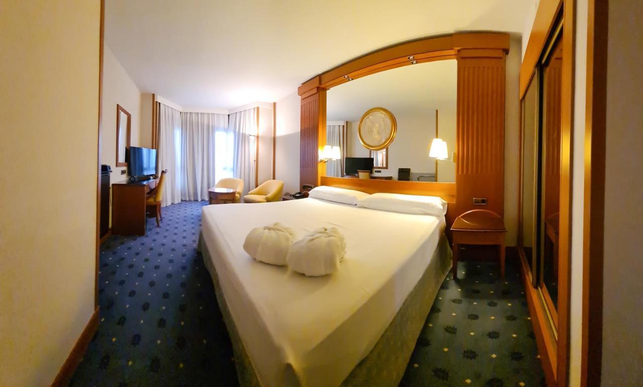 Hotel Los Bracos Logroño Dış mekan fotoğraf