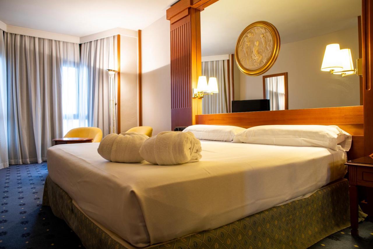Hotel Los Bracos Logroño Dış mekan fotoğraf