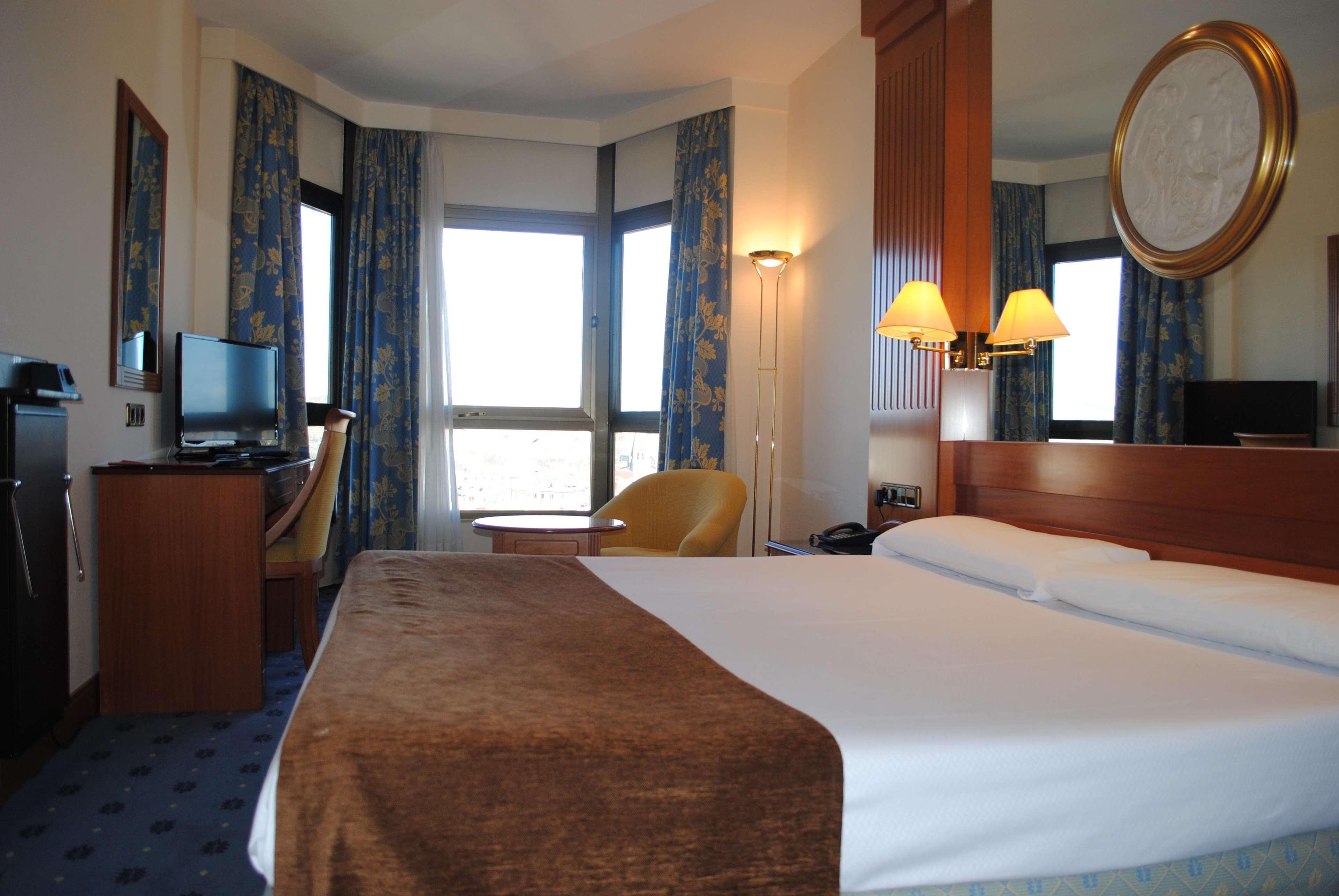 Hotel Los Bracos Logroño Dış mekan fotoğraf