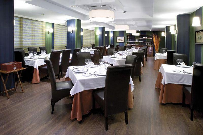 Hotel Los Bracos Logroño Restoran fotoğraf